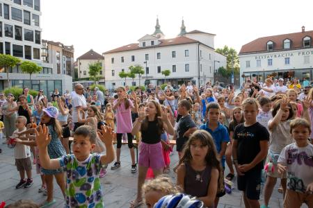 Škratek Prijateljček (27)